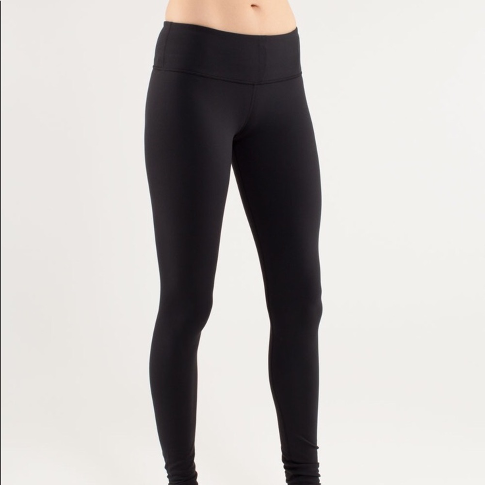 Lululemon black leggings